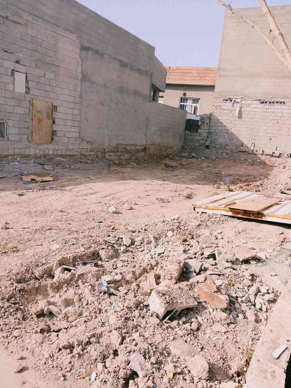 قطعه ارض للبيع 180حي الصياده كامل خدمات مي كهرباء شبكه الاستفسار ***********مناسبه

