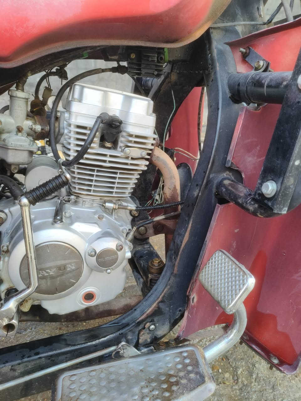 ستوتة دايوان للبيع موديل 20 أوراق كاملة كهربائيات كاملة سعر1500
***********
