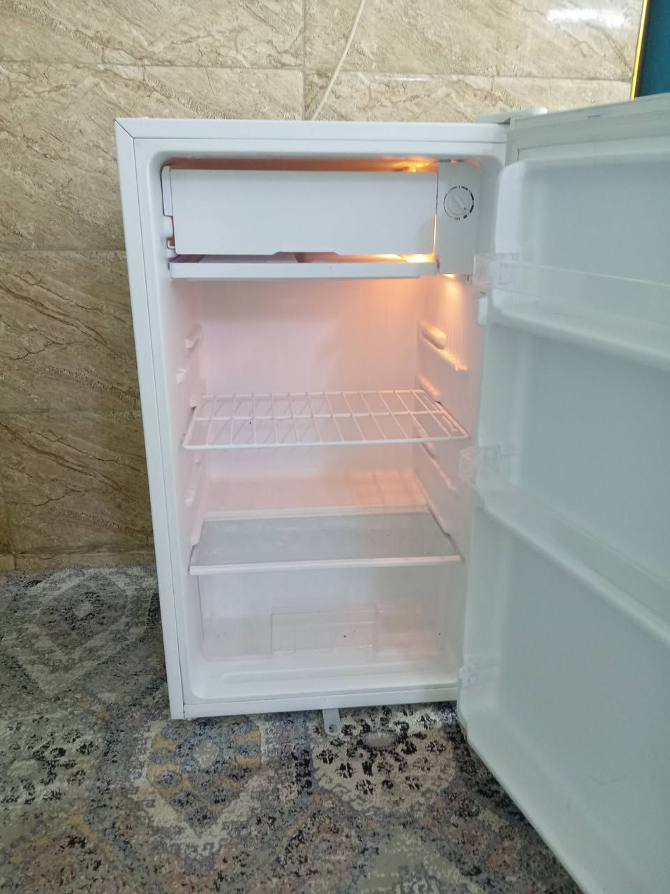 السلام عليكم غرااض للبيع نضيفه جدا مكاني بغداد واكو توصيل شراي يتفضل خاص او واتساب #رقمي***********#بغداد
