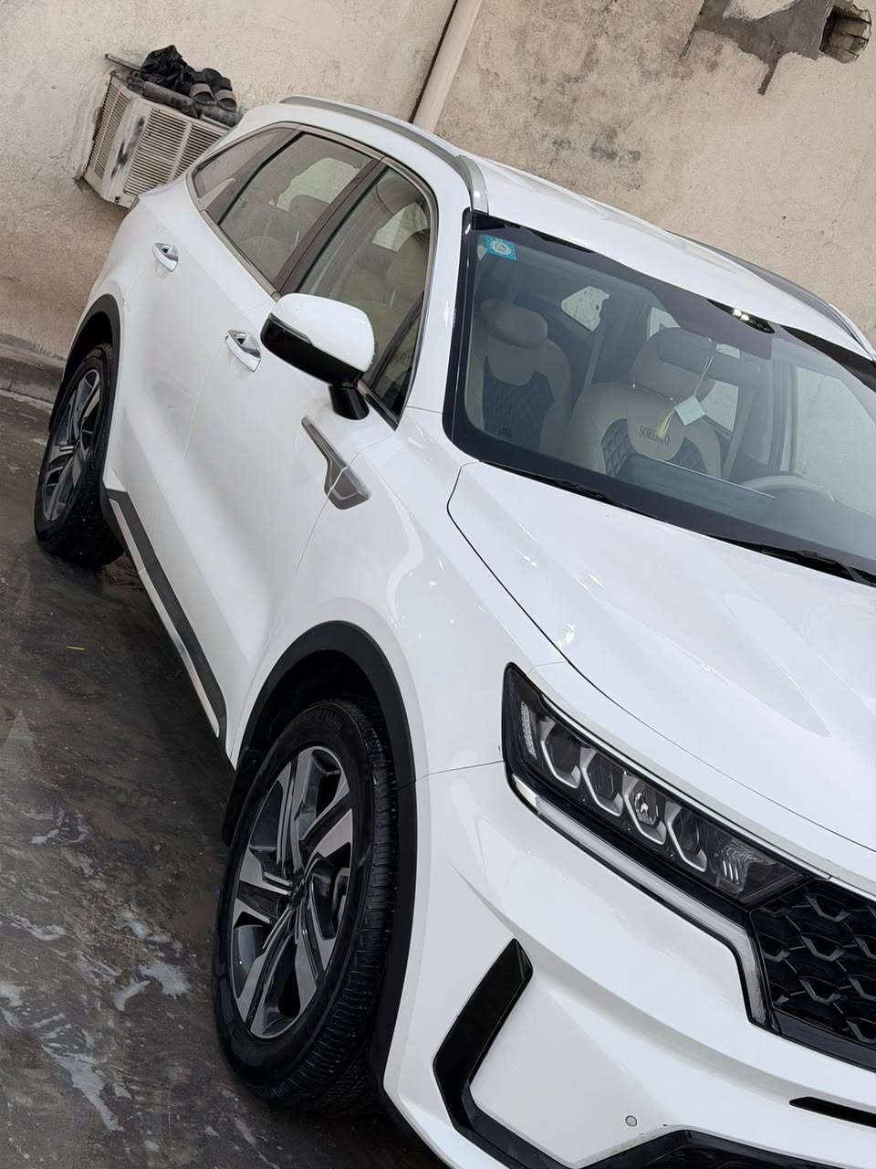 السلام عليكم
للبيع سورينتو خليجي  موديل 2023
رقم ذي قار ب اسمي مشروع وطني 
مكفول كفاله عامه من صبغ وتبديل وفتح  جديدة بمعنى الكلمة
نص فول
بصمه تشغيل
بصمه ابواب
كشنات كهرباء 
محرك v6 

تبريد ثلاث قطع
سبعه راكب
شفتات ستيرن 
كير ماوس 
كامرة اماميه وخلفيه 
4انظمه قيادة 
سائد بريك بصمه 

جنطه شفط
مري شفط
إنارة داخليه متغيرة
بردات خليفه
حساس امامي
حساس خلفي
سبير منازل 
ماشيه ٨٤ ألف  
السعر ٢٧٠ وبيها مجال
للاستفسار اتصل على الرقم 
 ***********

