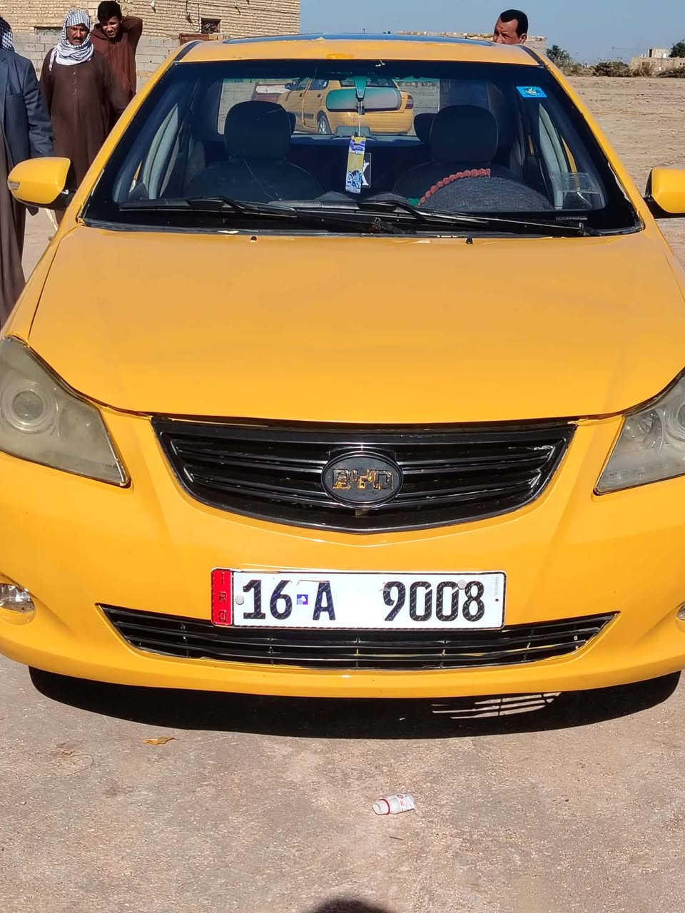 سلام عليكم سياره بيوايدي 2013 سياره خير من الله تخم تاير حداديه كير ومكينه كهربأيات  مكفوله ما عده صبغ بل هلالات اثر خياسات ول باقي كله كفاله مكان سياره الديوانيه الحمزه الشرقي الاستفسار يتصل عله هاذه رقم ***********
