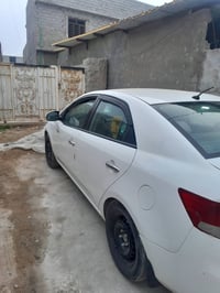 سيراتو خليجي موديل ١٢ مكفولة من ضربه وتبدبل والصبغ السيارة خير من الله...