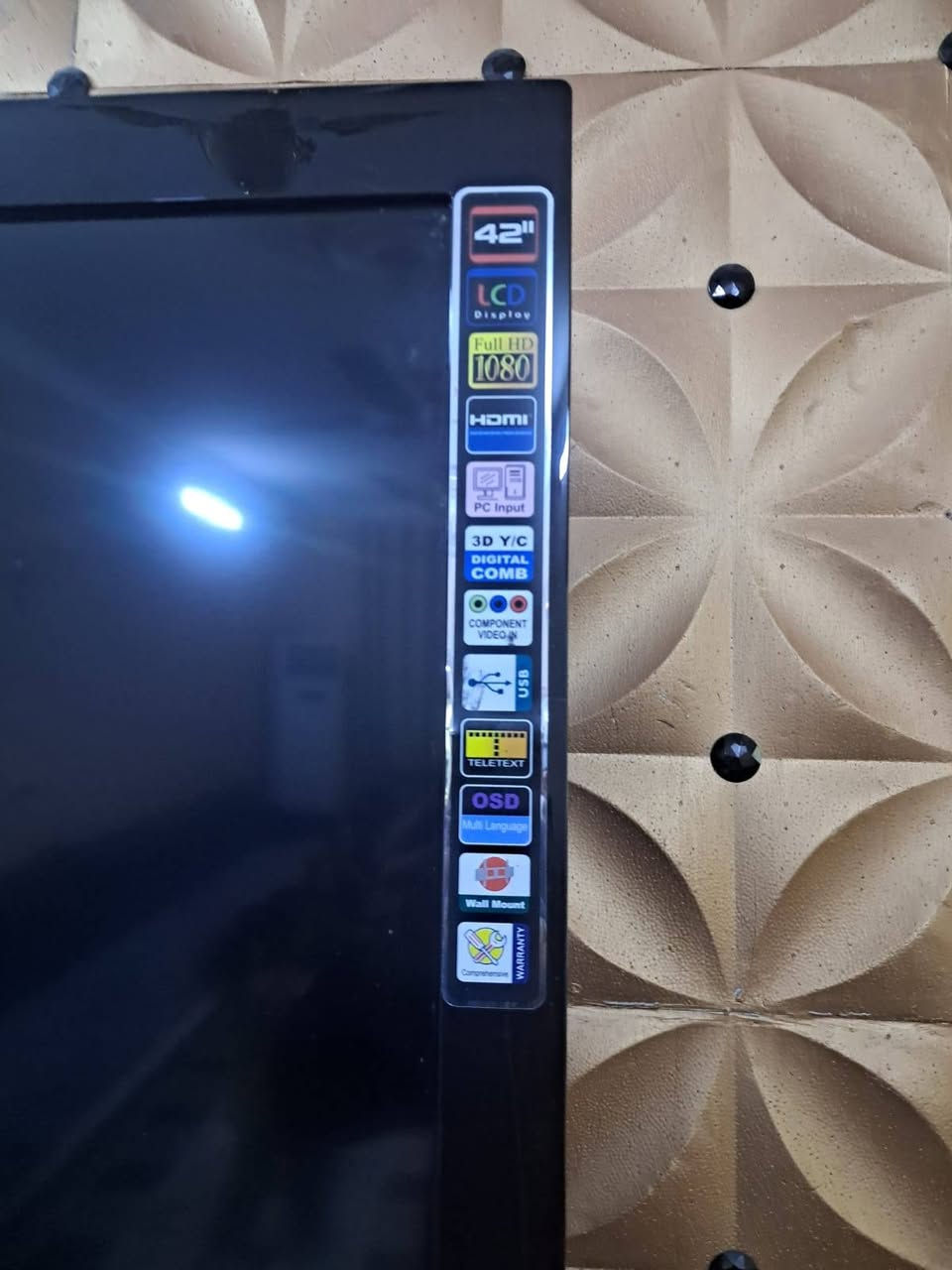 سلام عليكم
بلازمه قياس ٤٢ للبيع بدون نت 
نوعها shownlc
حلوه مداخله تصليح 
***********
