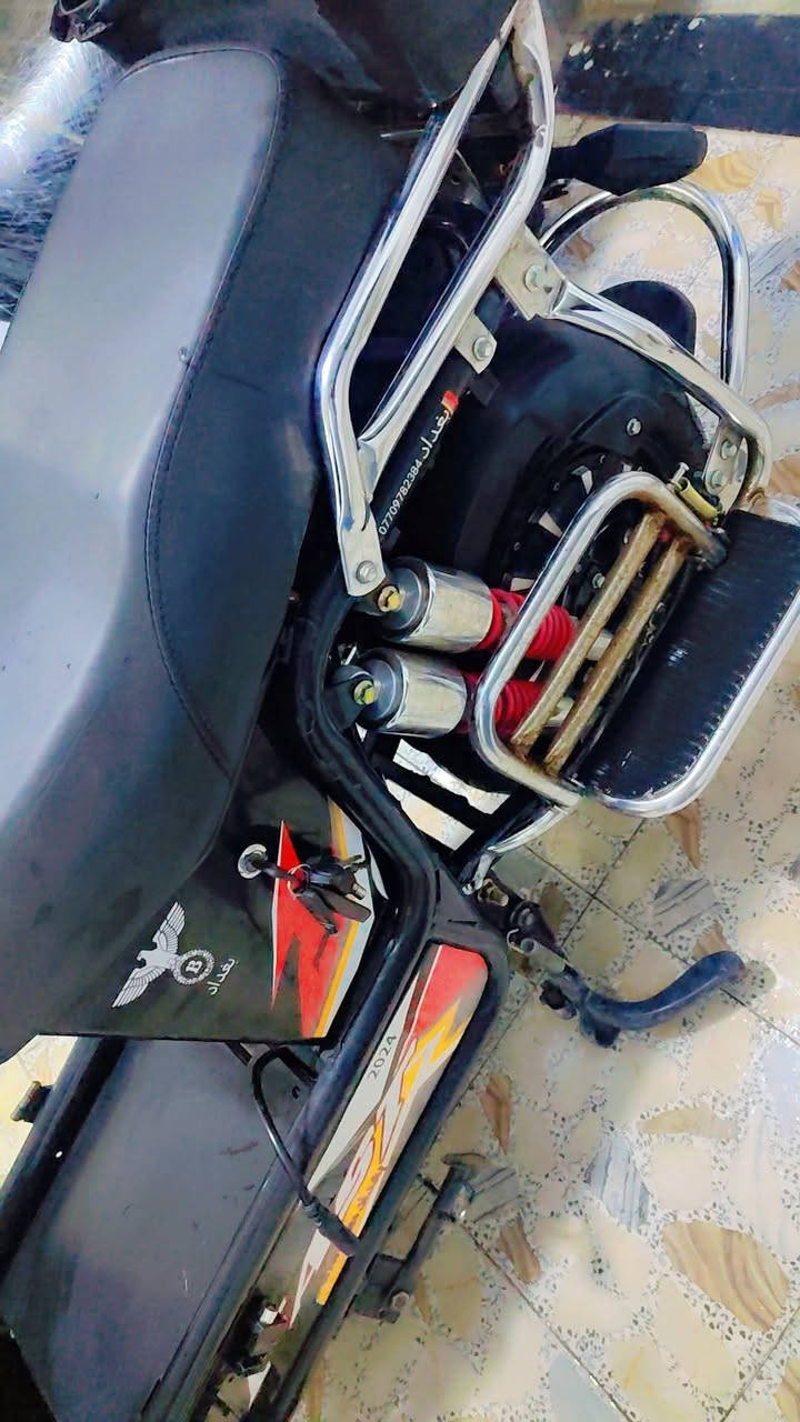 سلام عليكم للبيع موطور جبلي 2024 نضافه 90 ب 100 بطاريات موكلش قويات ع فحص سعره 450 وبي مجال الاستفسار ***********
