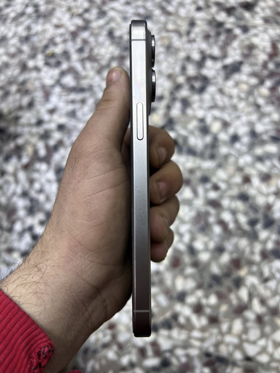 ايفون ١٥برو ماكس ضمان اي بي ام شرق اوسط جهاز نظافه ١٠٠٪؜ شخط مابي بطاريه ٩٩ غراضه كامله جهاز نظيف مال بيت سعر ١١٢٥ مكاني بابل ***********
