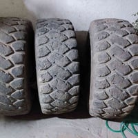 تايرات سيم20~5~25 صيني ابو السيفين جوبلس العنوان بغداد للاتصال 0770385...