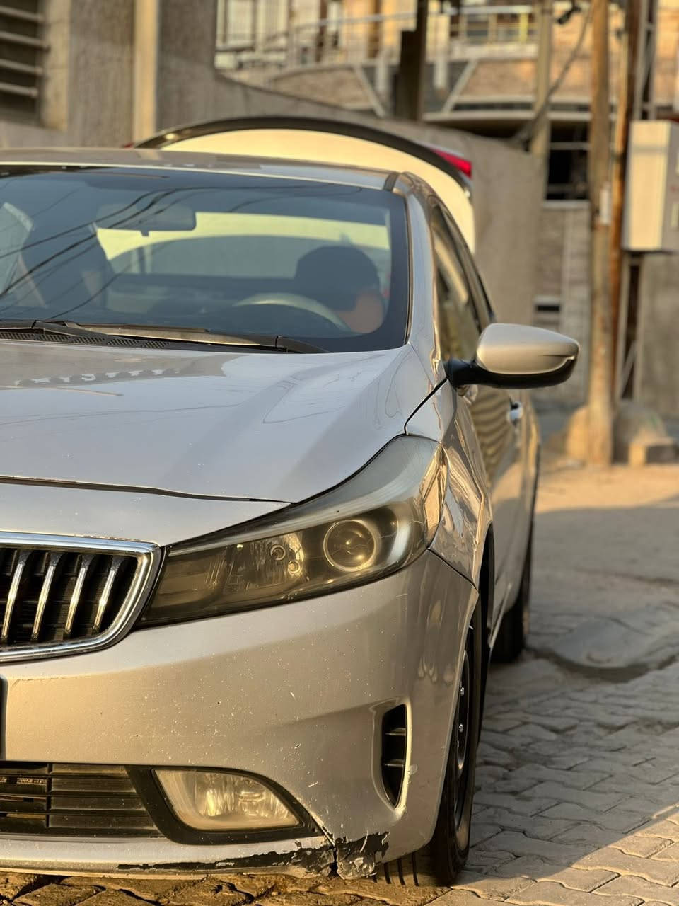 بيع سريع مستعجل السلام عليكم كيا فورتي 2017  امريكي.  ب اسمي رقم اربيل بدون شواصي بدون لغود  بدون دواخل. سونار مرفق مع صور سنويه رقم شاصي هم بلصور  مكان بغداد الدوره سعره 110$ ممتواجد على خاص او واتساب  الاتصال ع رقم ***********
اتصال فقط  بيع فقط بدون مراوس
