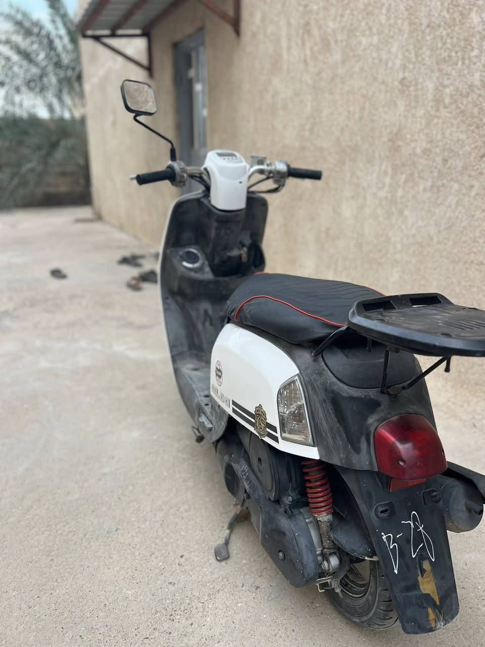 السلام عليكم ماكس بويلسي نوزل للبيع دراجه كفاله عامع كله صارله شهرين من نازله من الرمبه مكفوله كفاله عامه ماشيه 4 تالاف ملاح ونضافه تخبل كله شغاله مابيه اي شي سلف هورن لايت اشاير رباعي بكلايت شغال قفل سكان قفل صندوك كله شغاله كيج عداد كيج بانزين كل نقص مابيه دراجه شلعه ومعدل  خير من الله ماتنكض مكينه خرسه العنوان البصرة التنومه رقم الهاتف للتواصل ***********
