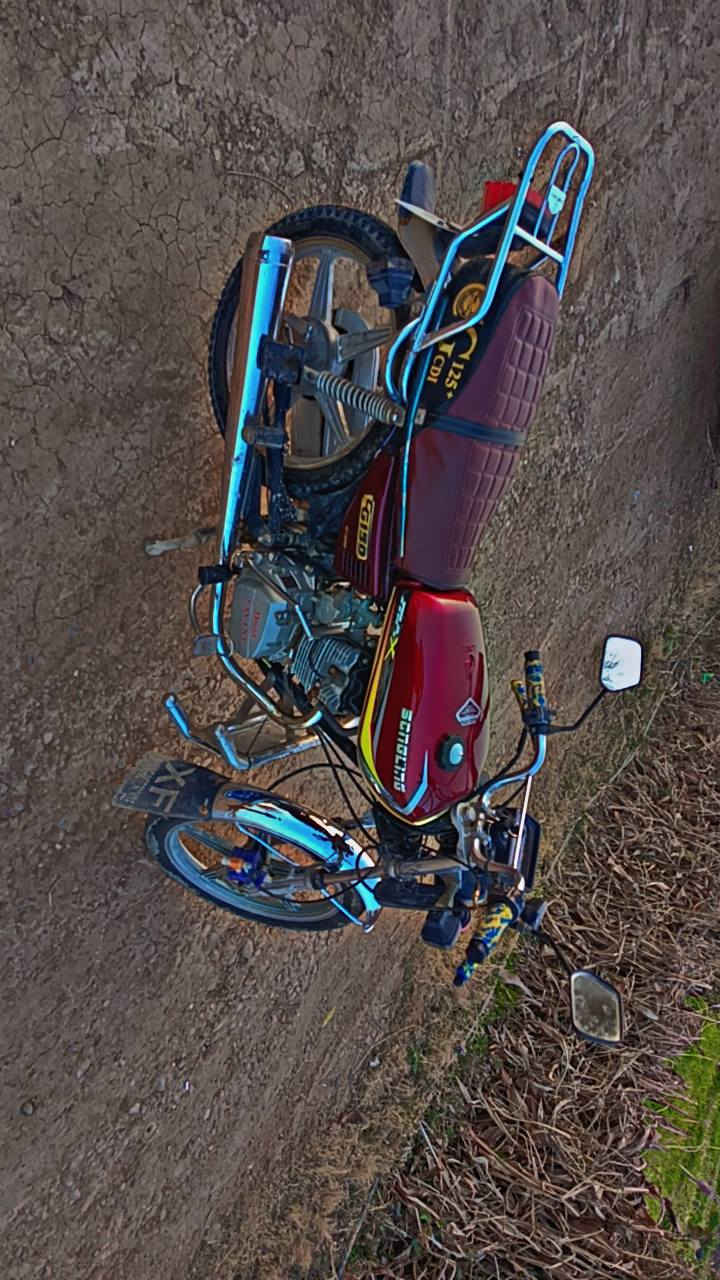 السلام عليكم  ايراني موديل 2019 نظيف متصرف عليه الف  كله شغال احلى من الصور ***********
