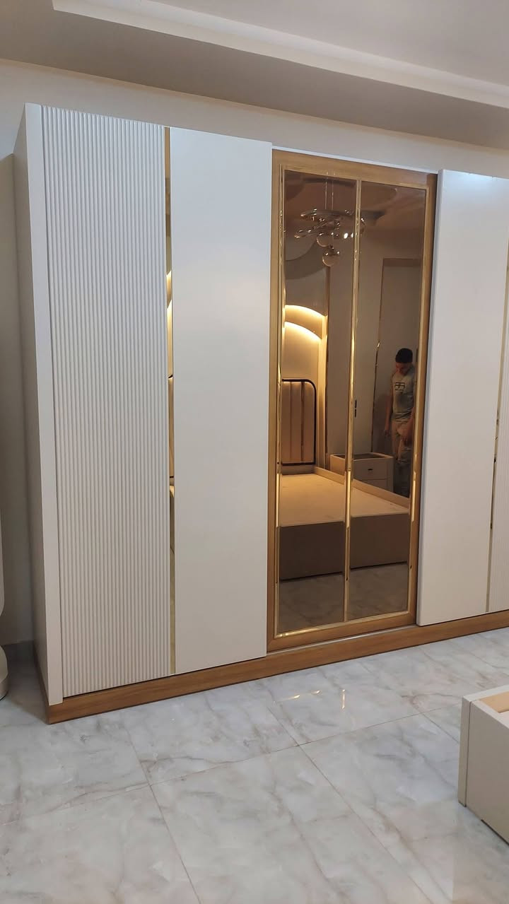 السلام عليكم
مستعدون لفتح وتنصيب غرف النوم التركي والصيني والعراقي وصيانه كافه انواع الغرف النوم التركي والصيني والعراقي ويتوفر لدينا كادر نقل اثاث العنوان النجف الاشرف رقم التواصل الاجتماعي ***********+وتساب
