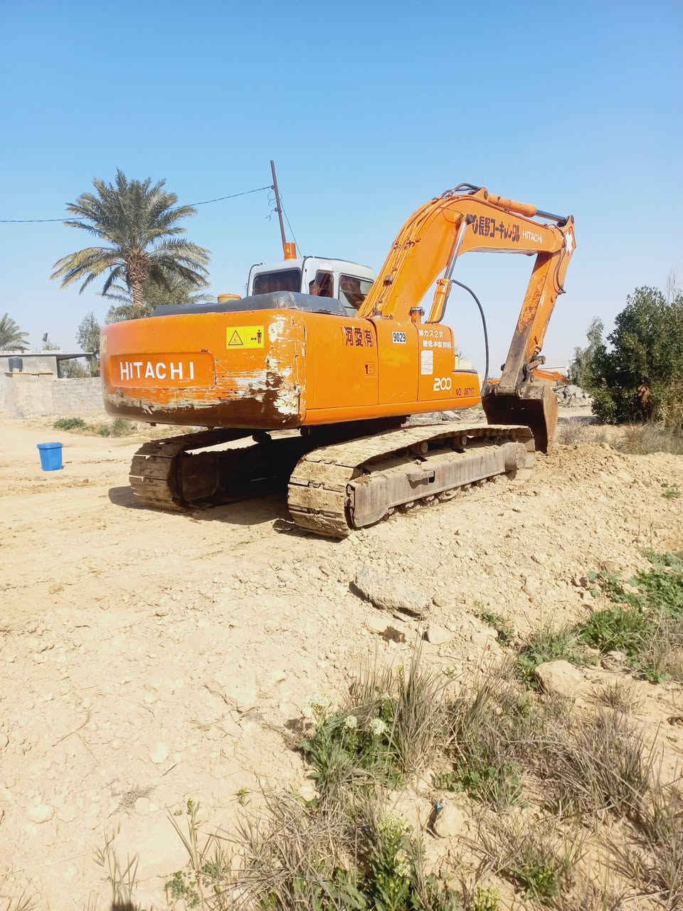 سلام عليكم حفاره فايف للبيع رقم ألماني موديل97  مكفوله ***********
