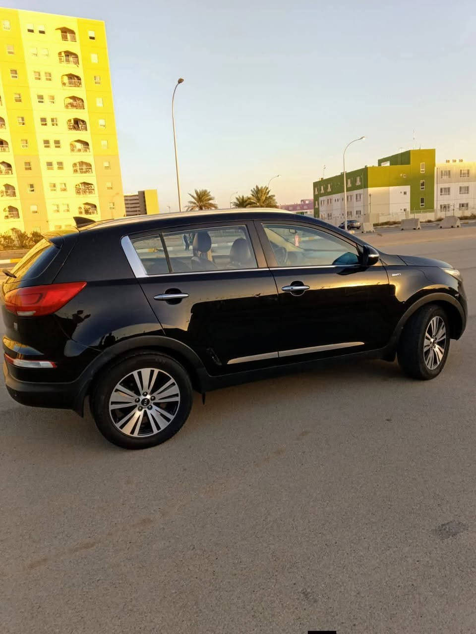 كيا سبورتج خليجي  2014
1/ 1 فول مواصفات 
محرك 2400 وگير جدد مكفولات 
تبريد ثلج تخم تاير  حداديه جديده 
مواصفاتها. 
محرك 2400
فور ويل 4x4 
بصمة 
بنوراما 
كشنات جلد  
كشنات كهرباء 
كشنات حار بارد 
 فول تحكم ستيرن جهتين 
 بردة صندوق خلفية 
كامره 
حساس خلفي
 ويل 18
5 ويل كب 
مري شفط
  اشاير بالمري   
مخارج واكس يواس بي نضام ايكو 
نظام اي بي اس
رقم السياره بغداد الدولي الجديد 
 مكان السياره بغداد
سعر السيارة 152 وبيها مجال 
للتواصل ***********
