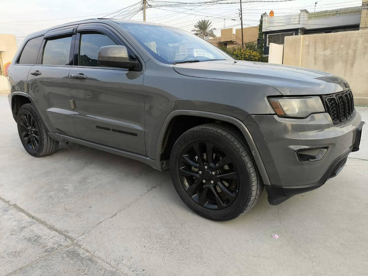 السلام عليكم للبيع جيب ٢٠٢٠
بلاك توب فول مواصفات
ماشيه ٨٥ الف حادثه شويه جاملغ وبنيد
بدون لغد وشاصي سونار موجود مع صور الحادث السياره مبدلله ميكنه مال نفس الموديل جديده شرط الفحص
مكينه 3600
فتحة قف سلايت
شاشه كبيره
كشنات جلد+تدفئه 
كشن كهرباء
تشغيل عن بعد
صندوق كهرباء
حساس خلفي + كامره دواره
رادار جانبي + خلفي +توقف ذاتي
قطعتين تبريد
السياره تخت تاير جديد باتري جديد 
ادامه كامله للمحرك ترايك مفتوح
مكاني بغداد حي تونس افاق عربيه
***********
السعر ٢١٥
