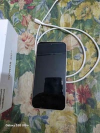هونر 400 5G • ٥١٢/١٢ • تشققات بالظهر