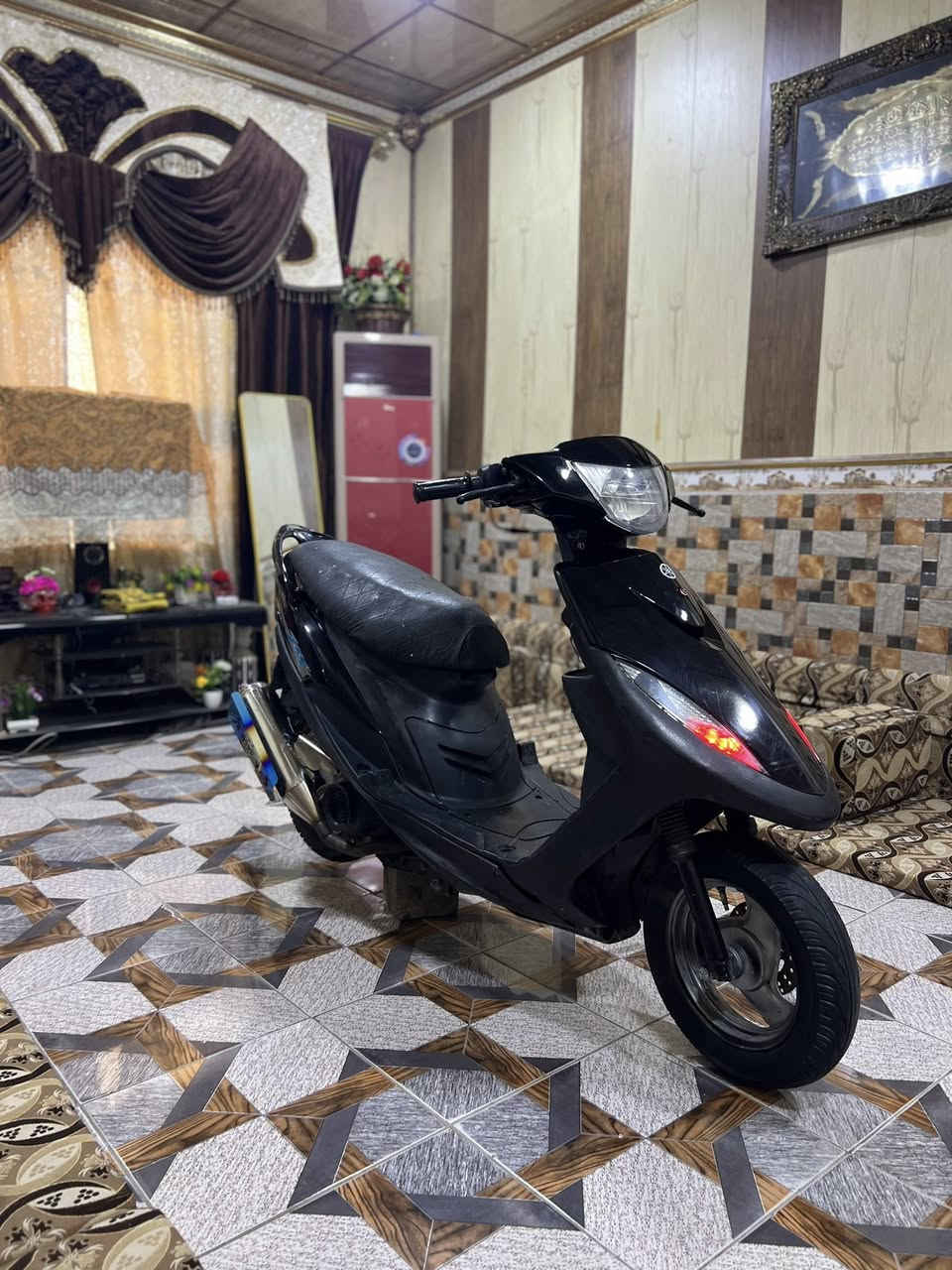 سلام عليكم دراجه ماكس عدله بسعر ٧٥٠ وبيها مجال دراجه محرك ما مفتوح وشلعه ومعدل ولا تنقيص ولا تبخير  ومختمه وكهربائات كلها شغاله بيها نقص واحد فقط بس سلف محترك مكاني بصره خمسه ميل رقم هــ/*********** متواجد وتساب فقط مموجود عل ماسنجر وملاحضه اقره الوصف قبل لا تراسلنب مو تراسلني وتكلي شبيها كلشي مكتوب يمك 🤍
