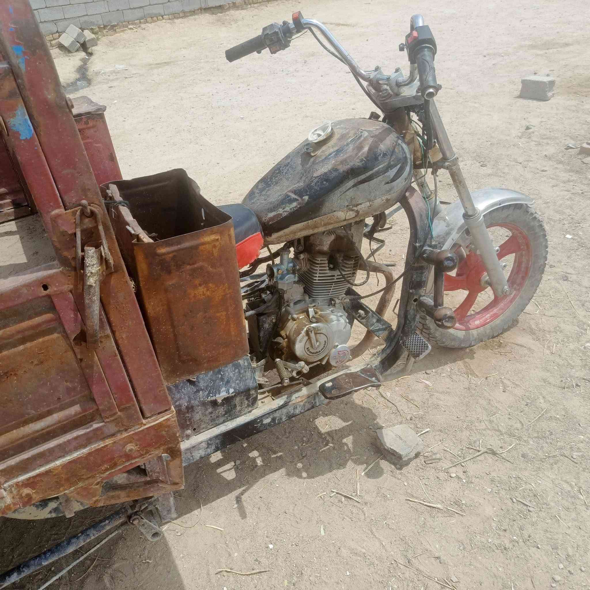 السلام عليكم ستوته للبيع موديل 15 كلك  محرك 23السعر 650وبيها مجال ***********
