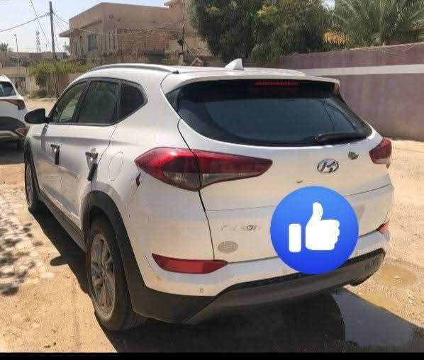 اللهم صل على محمد واله محمد 
سيارة توسان للبيع موديل ١٨ وارد امريكي حادثهه بلسونار رقم انكليزي بابل بسمي. سنوية ل29 تقرير بيهه كامل موجود.. سنوية ل ٢٩ سيارة جاهزة من كلشي
السعر 136   وبيهه مجال 
للاستفسار على الرقم
 الاتصال ***********
 أو مراسلة الصفحة بي وتساب
