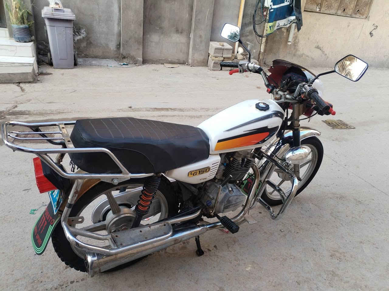 السلام عليكم دراجة جني عدل للبيع شغال خير من الله
أوراق اصولية منفيز
موديل 2009
السعر 450
الاستفسار ***********
