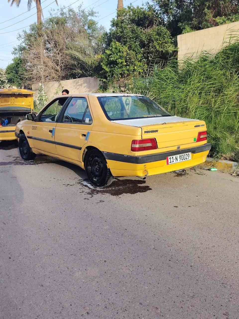 سلام عليكم بيجو للبيع موديل 2012  رقم نكليزي سياره خير من الله كير مكينه ***********مكاني بغداد المحموديه
