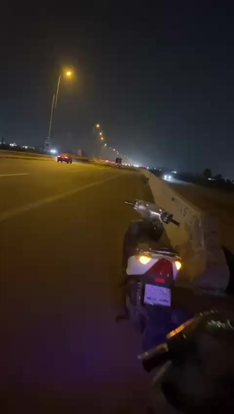 السلام عليكم دراجه ماكس ثعلب 140 دراجه خير من الله نكره سلف مكان بغداد البياع ***********
