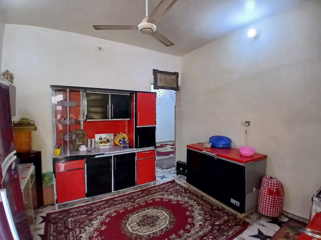 دار للبيع كوت حي الحكيم شارع عطوف طاب وزراعي مساحه 180 متر بناء بلوك يتكون من غرفتين نوم مطبخ استقبال هول السعر المطلوب 43 وبيها مجال لشراي
تصال ***********
