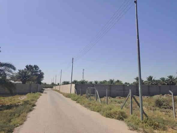 كربلاء المقدسة الجديدة
على طريق الزوار. 
قرب مبنى المحافظة الجديد

قطعة في منطقة شارع القصور/خلف جامعة العميد

أرض طابو صرف (ملك صرف حقيقي) لا يوجد حصة للدولة فيها

مساحة الارض: ٨٠٠م
واجهة الارض: ١٨م
سند الأرض: طابو صرف 
بأسم طبيب
مسيجة بجدار prc

كاملة الخدمات: تبليط، ماء قوي جداً، مجاري، كهرباء
 https://maps.app.goo.gl/mm8XJN5AuEhYcYgp7

للاتصال
***********
***********
