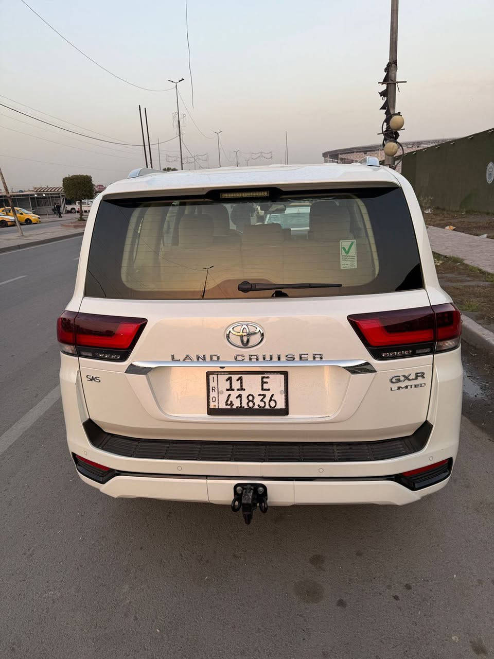 لاندكروزر ساز للبيع
2023 
كفاله عامه 
ترهم مراوس 
مكاني بغداد الحبيبيه 
تحويل مباشر
رقم الهاتف ***********
