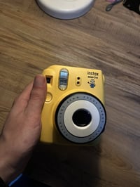 كاميرا فوريه • شغالة • بدون غطاء بطاريات