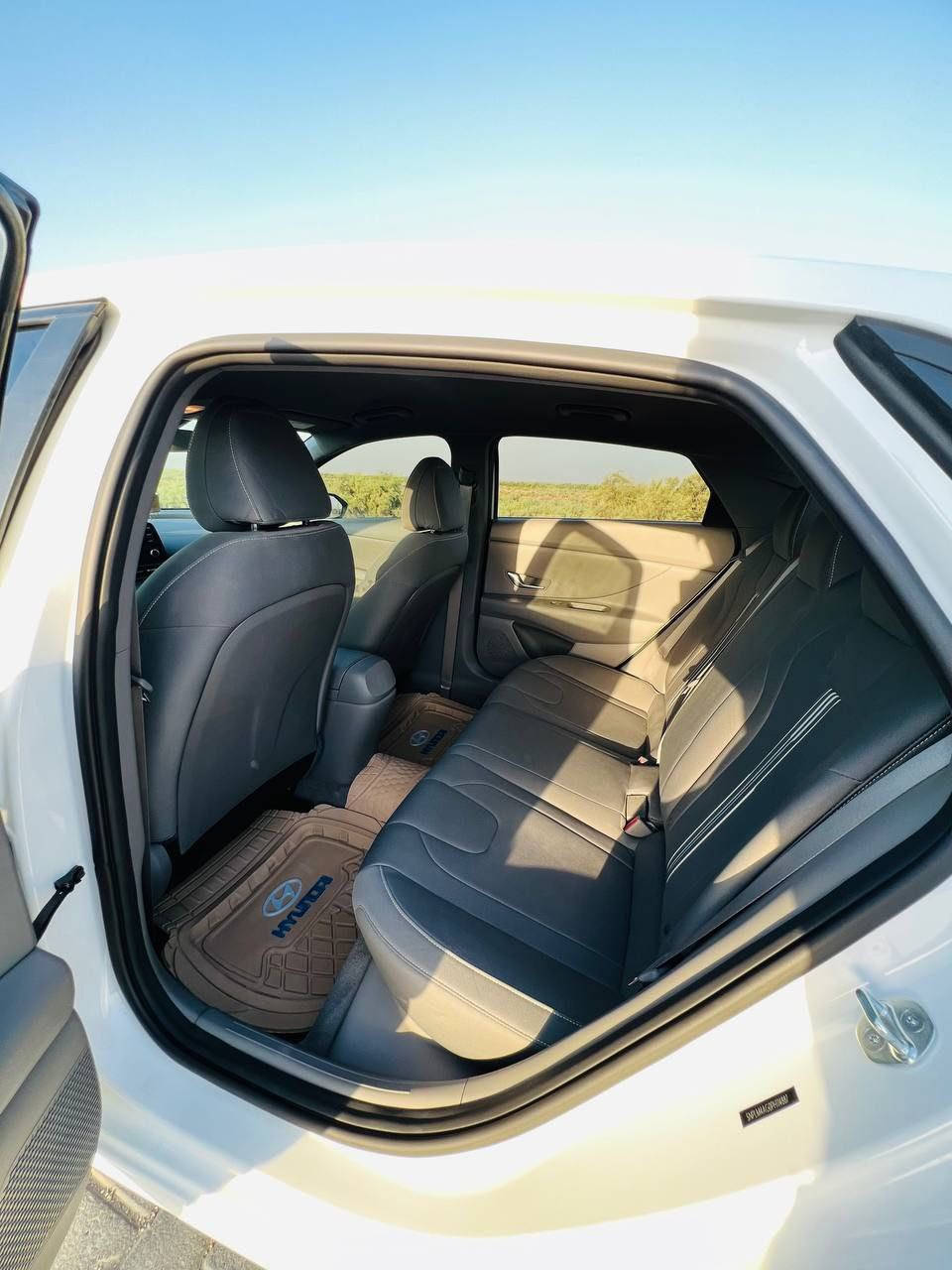 سلام عليكم
النترا ٢٣ أمريكي ذي قار ( معوّقين ) مرقم جاهز 

مواصفات sel. ردارات  قيادة ذاتيه  تحديد مسار مانع تصادم صندوق ذكي يفتح عند الاقتراب تحديد مسار  ثلاث أنظمة قياده سبورت      اقتصادي.   عادي 

ماشيه ١٣ ألف ميل 

بدون حادث فقط دعاميه خلفيه ومبدل بلاديه 

صورة الحادث مال امريكا مرفوقه بالمنشور 

التضليل مرفوع 

للاستفسار ***********
