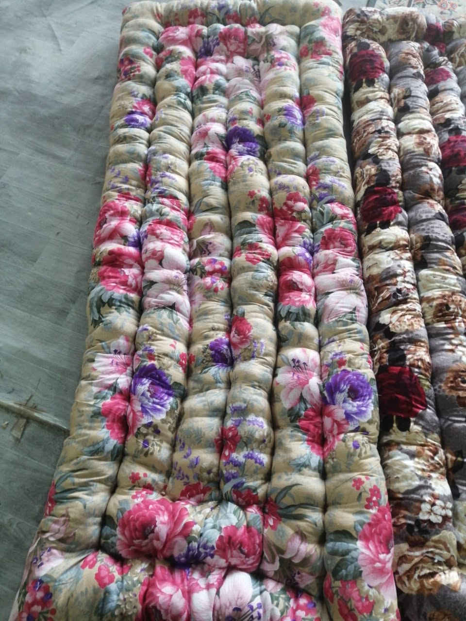 سلام عليكم 
يوجد لدينا ندافة انواع القطن والديباج 
باسعار مناسبة كما يتوفر توصيل للاستفسار 
خاص او على الرقم التالي ***********
