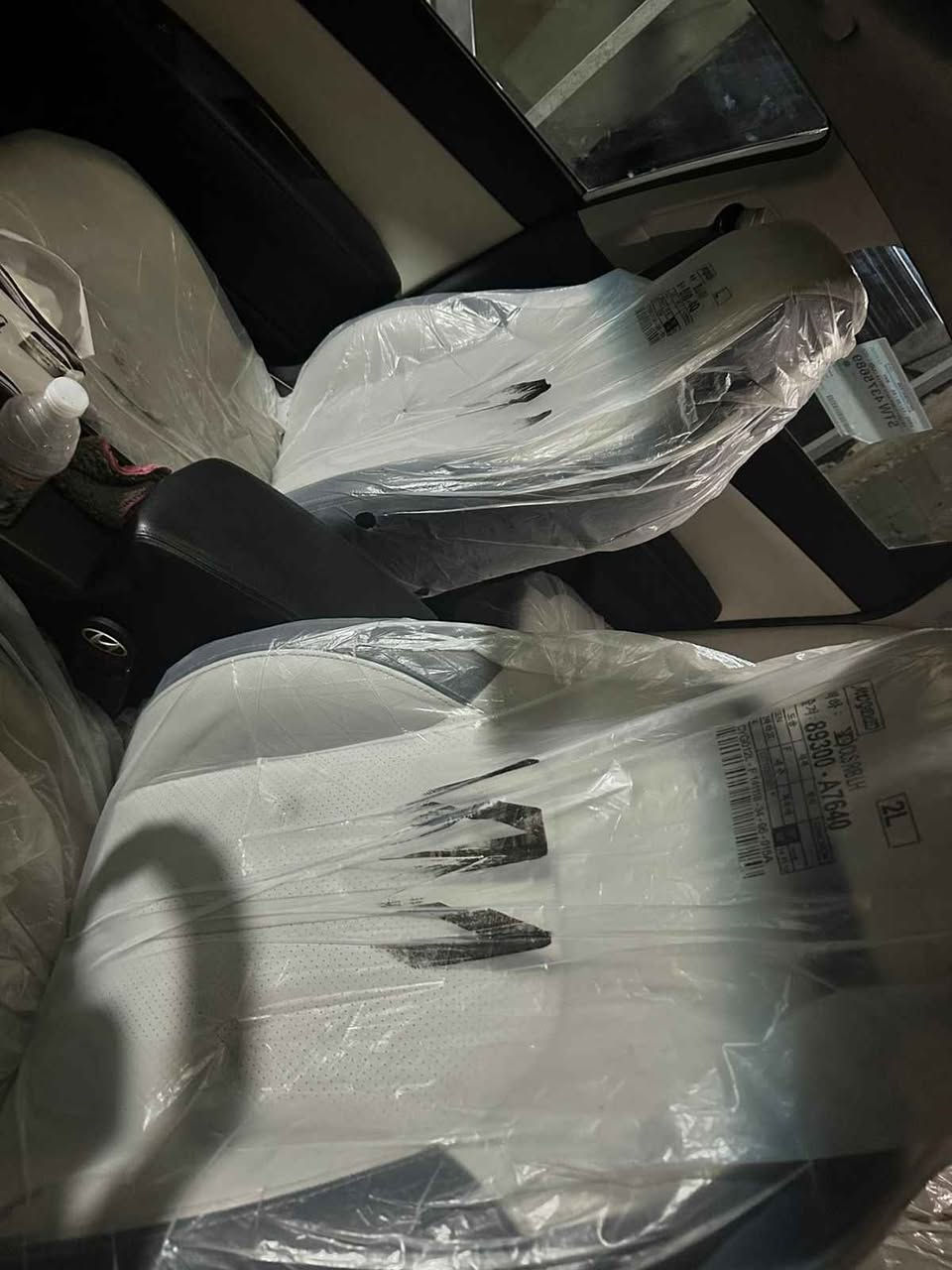 السلام عليكم 
وارد امريكي
للبيع اوبتيما موديل (2018)
سياره جديده بمعنى الكلمه 
ماشيه  (62) الف حقيقي
كير  و مكينه كفاله برغي ما مفتوح 
تبريد ثلج 
حداديه جديده 
تخم تاير جديد
رقم بغداد  انكليزي  بأسمي تحويل ثاني يوم 
مواصفات نص فول 
السياره كفاله عامه فقط حادث امريكا  شويه قبق الجنطه
مكان السياره بابل 
الاستفسار  *********** حلة, بابل
