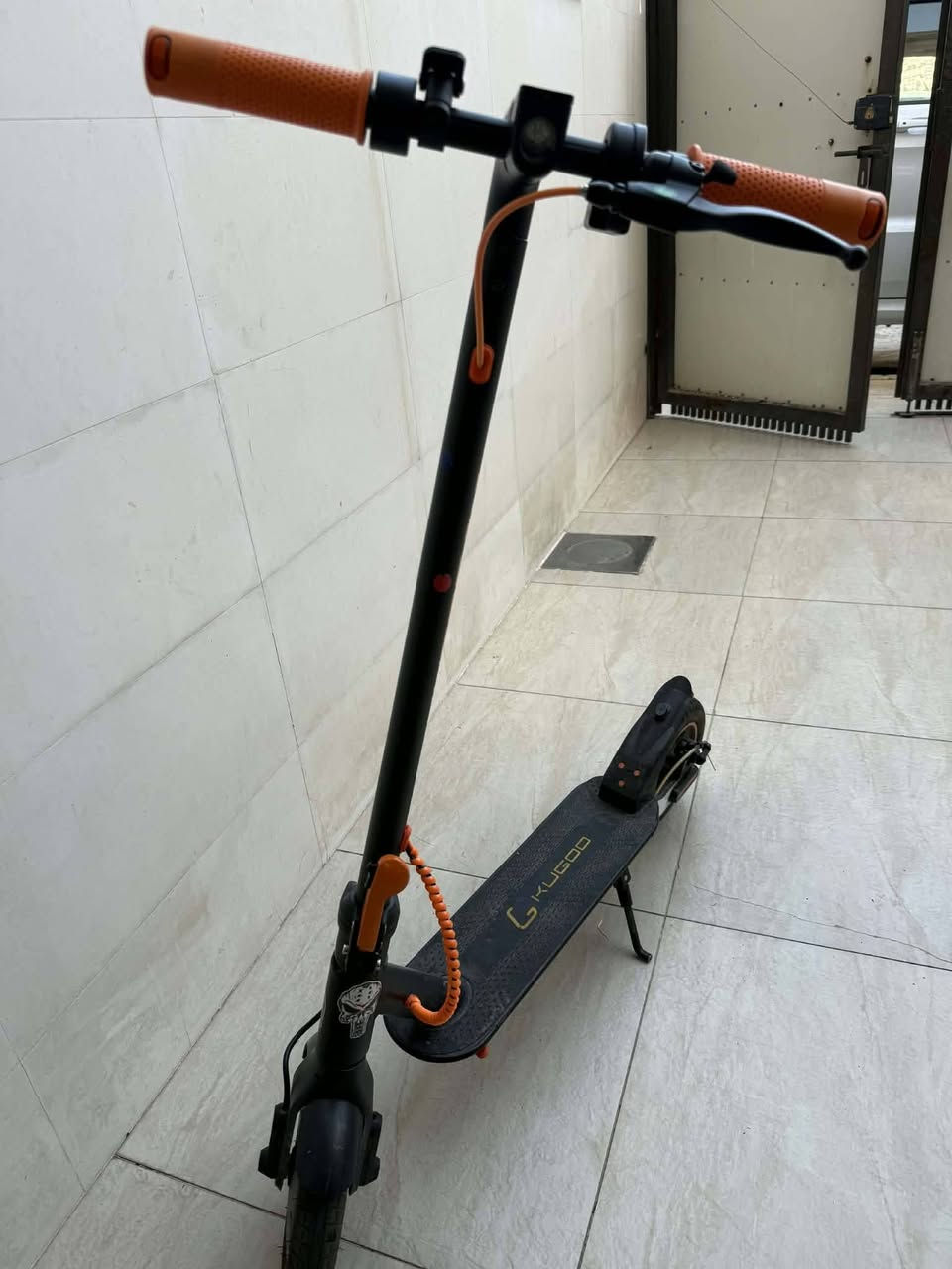 سڵاو ئەو سکۆتەزە ماڕکەی  KUGOO pro2 زۆر کەم ئیشی کردوە وەک نوێ وایە بۆ فرۆشتن نرخ 270 هەزارومامەڵە هەولێر ژ.م ***********
