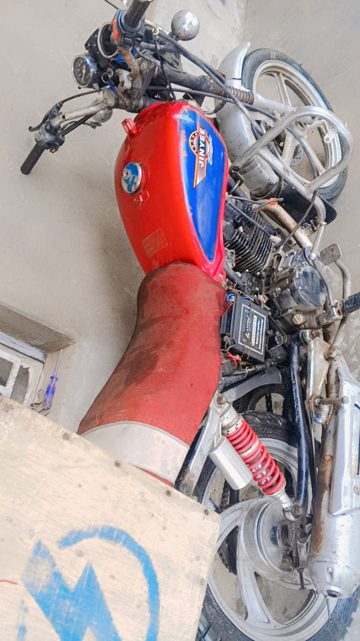 السلام عليكم #ماطور جنيه (مرتب وشغال مابي اي عيب  ) للبيع  ب200 وبي مجال (يفيد اهل العماله)
#مستعجل_عالبيع
شراي اتصل   ***********
