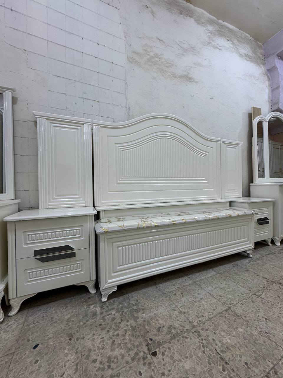 موديل جديد ومميز 🆕
......***********......☎️

توفر للحجز والتوصيل المباشر 

شغل عراقي نجاره تصميم تركي 
جميع متاجرنا ترحب بكم 💚 
غرف صاج عراقيه  تصميم تركي مميز 
وفرنا لكم مجموعه من الموديلات ✨
الغرف الصاج ✨ 

شغل وصبغ من اجود اعمالنا وباسعار مختلفه
غرفة اخشاب مكونات الغرفه
١/ كنتور
٢ /ميز مرايه
٣/ ميز بلازمه
٤ /زاويه كنتورية
٥ /سرير
٦/ تاج الجربايه
٧/ ناصي جربايه
٨/ قواعد جربايه
٩/ كومديات عدد٢ 

#الاضافات. شازلون مقعد /
شازلون مخزن/
دواشك طبية درجه اولى ضمان خمس سنوات استبدال/ 

ويانه غير طلبك يوصل لباب البيت باسرع وقت  سارع للحجز 

☎️للطلب والاستفسار يرجئ ارسال صوره الموديل و مراسلة الصفحة او عبر واتساب
***********
