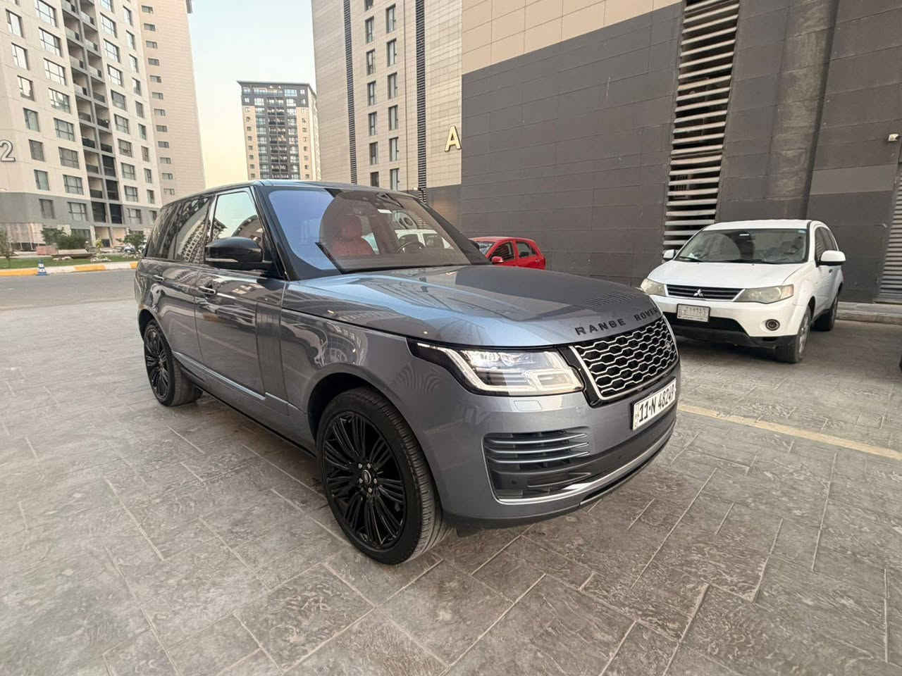 رانج روفر للبيع
سيارة موديل 2020 وكالة سردار 
سيارة بحالة الوكالة فول مواصفات 
دواسات كهربائية بيبان شفط بنراما 

المرغوب صنع خصيصا للعراق 
رقم بغداد 
للاستفسار 
***********
