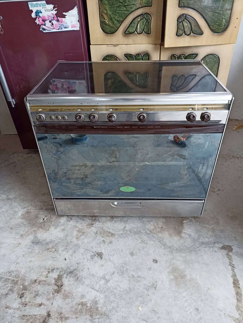 طباخ كریازی نظیف النظافة 90٪ شغال السعر مناسب العنوان كلار مقابل دریم لاند۰۷۷۰۰٥٥۷۸٦۱
