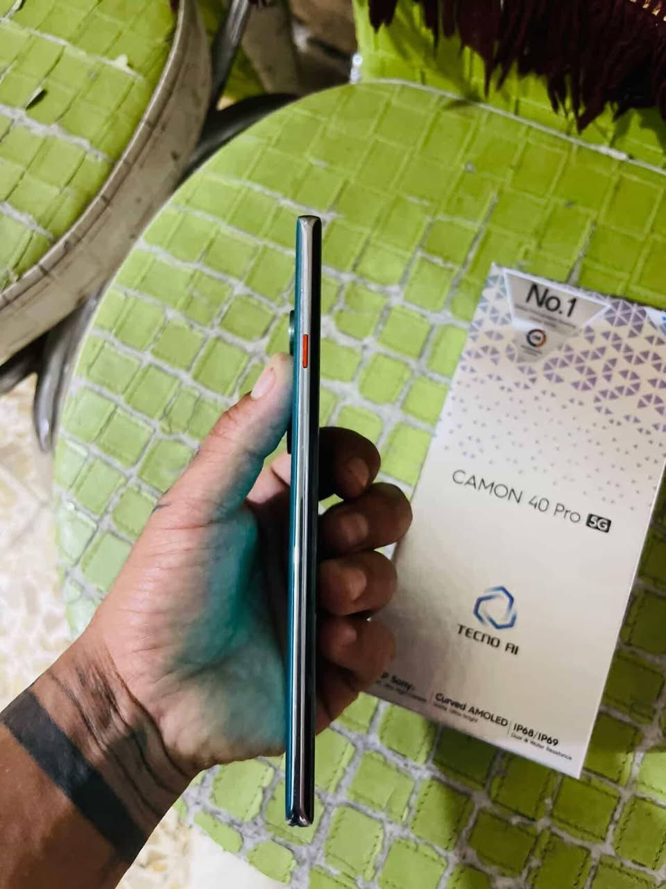 كامون 40bro 5G جهاز نضيف استعمال شخصي مستعجل علة بيعتة ٢٧٥وبي مجال قليل كامل ملحقات وياه اتصال***********
