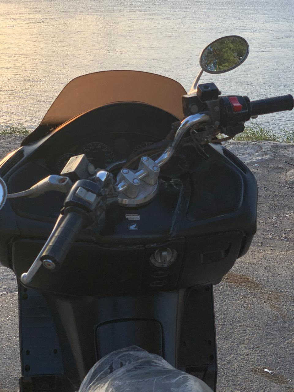 فورزه للبيع او مراوس حسب القناعه دراجه نضيفه نكره سلف بأي وقت يعجبك كلشي شغال بيها شلعه معدل خير من الله مكينه مكفوله كفاله عامه من كلشي الكفرات نضافتها كدامك مكاني بغداد الاعضميه رقمي ***********
