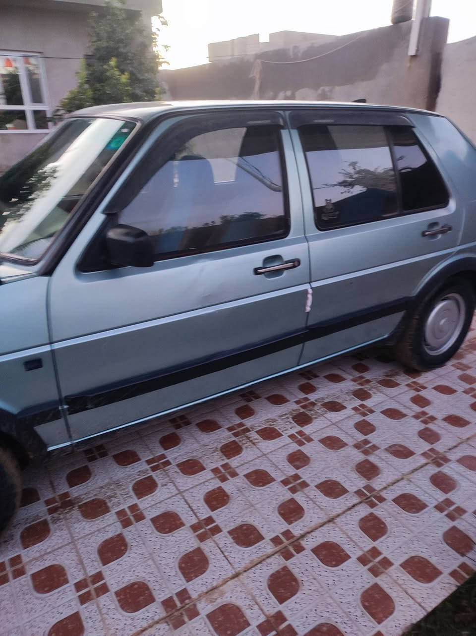 گولف موديل 91 مصبوغة جماليه بدون معجون السعر 33 شرط التحويل عنوان برطله ***********
