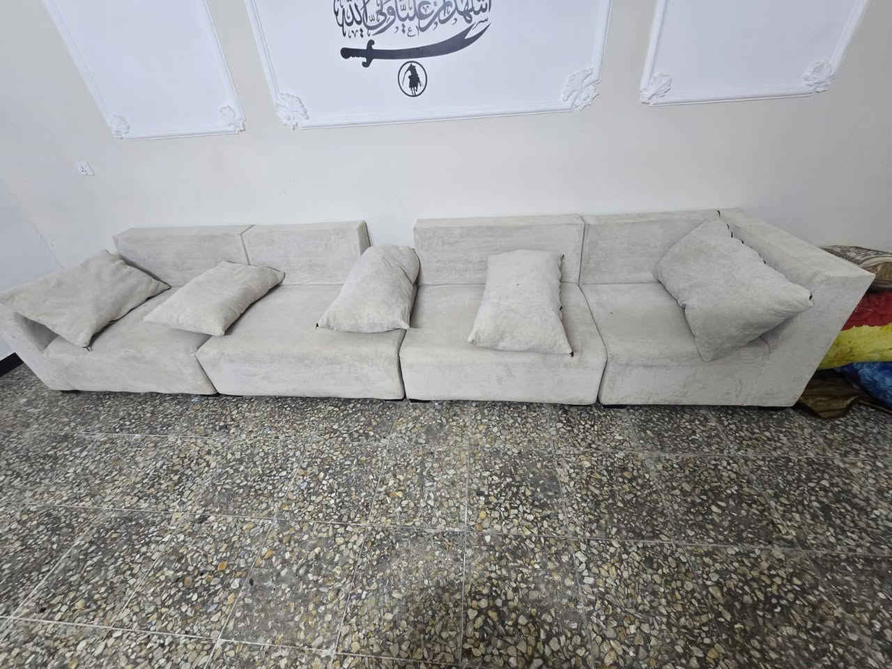 تخم اللبيع اخو جديد ٨مقاعد مكاني بغداد الحبيبية شارع سجة فرع مطعم سلام الاستفسار واتساب علرقم ***********
