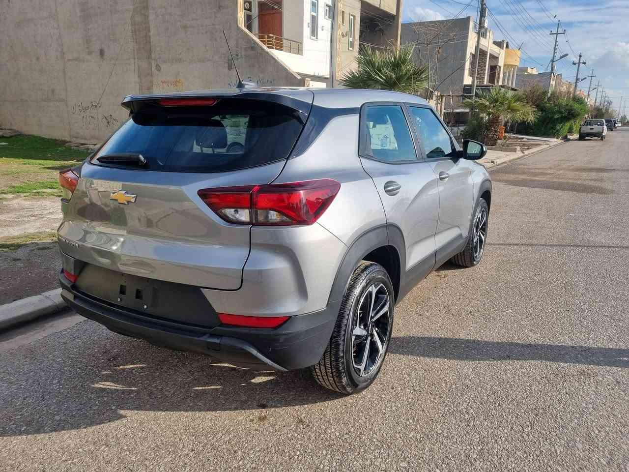 سلام عليكم للبيع ترابلايزر موديل ٢٠٢٤ ماشي ٢٨ ميل سعر (١١٩)
مواصفات بصمة،لايد زينون ، ويل كروم ،رادار ،كيج الكتروني ، شاشة عريض كامل، و بعد هواي مواصفاتت
دخول جديد، حادث سيارة موجود بالمنشور  بنيد ،جملغ سبغ   بدون دواخل بدون شاصي 
رقم كاتي  ٣ شهر باقي للرقم  
يرهم فقط(اربيل، دهوك، سليماني )
مكان اربيل حي فرمانبران 
***********
