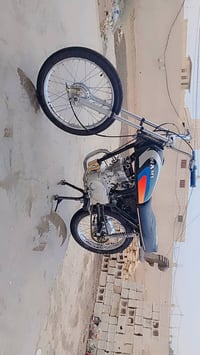 السلام عليك الدراجة للبيع تعمير الشاصي 2017والباقي 2025 اوراق اصولي وا...