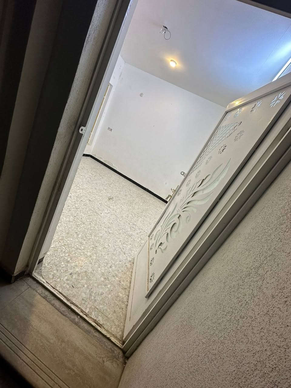 _عقارات مصطفى الحلبوسي_
🔺للايجار🔺

🔴مشتمل طابق ثاني درج معزول 

-غرفتين وصاله ومطبخ

📍الجولان خلف مستوصف الجولان 

للاستفسار:*********** /واتس اب فقط
