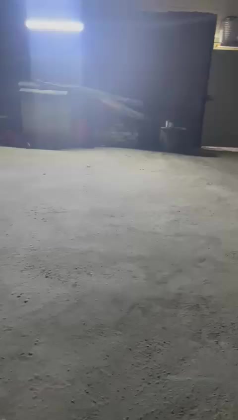 قطعه 200م حي المنتظر خلف سيد مسلم  10 في 20 سياج مسيجه ومصبوبه رفت الاتصال
*********** يرهم ابيع ١٠٠ متر
