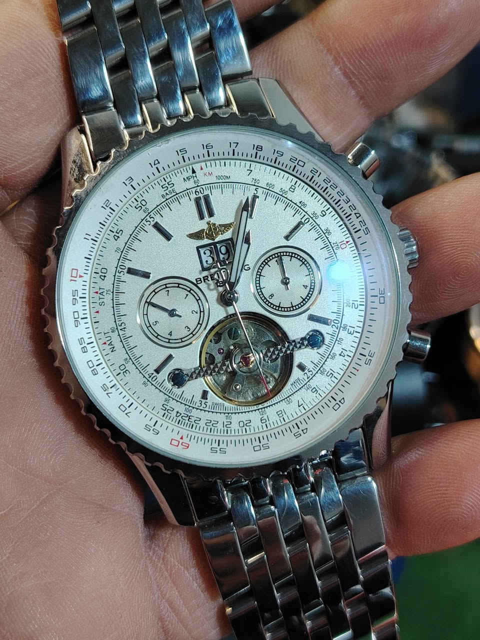 ساعات رجاليه
للحجز والاستفسار راسل الخاص او دز الصورة الى رقم واتساب
*********** أربيل, العراق
