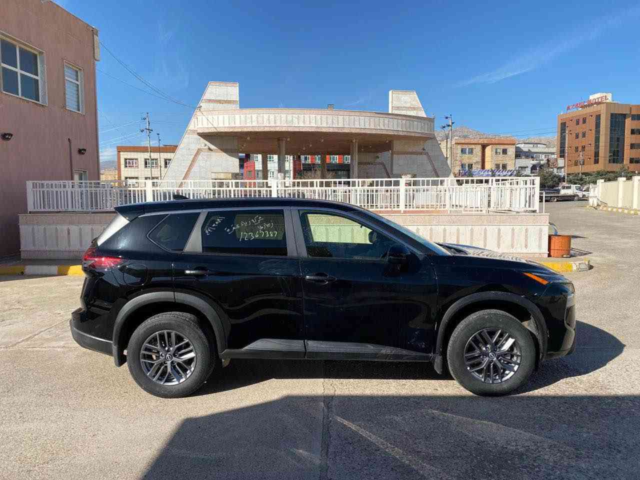 نيسان روج 2025. S. AWD 
بونيد. باب صبخ بدون دواخل ارباك سيستم 
سعررر 128$. 
***********واتس اب Petaling, WLY
