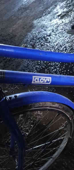 السلام عليكم بايسكل للبيع حجم 26 شركه معروفه كلوف نضافه فول تجي تشوف بعينك موديل 18 لون حبري مكاني بغداد البلديات  ***********
