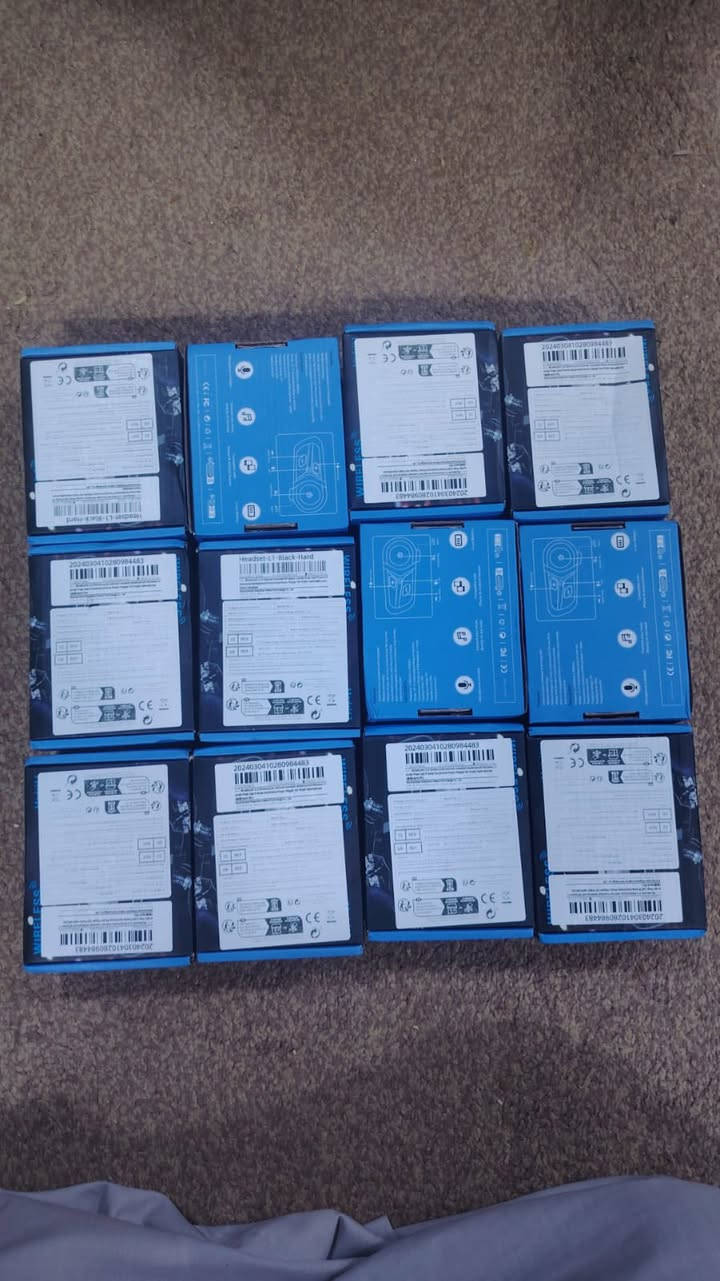 سماعات خوذة دراجة القطعة ب 10 واليريدهن شلعه السعر يختلف


**إذا كنت صاحب هذا الإعلان وتريد حذفه لأي سبب، رجاءا أرسل رسالة إلى الدعم الفني**