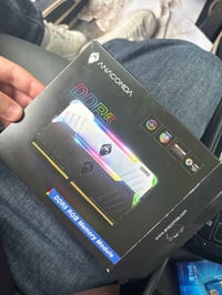 ستك  رام 16gb(قطعة وحدة) نظيفة 100% هرتزية 6000    Rgb كامل الشركة وال...