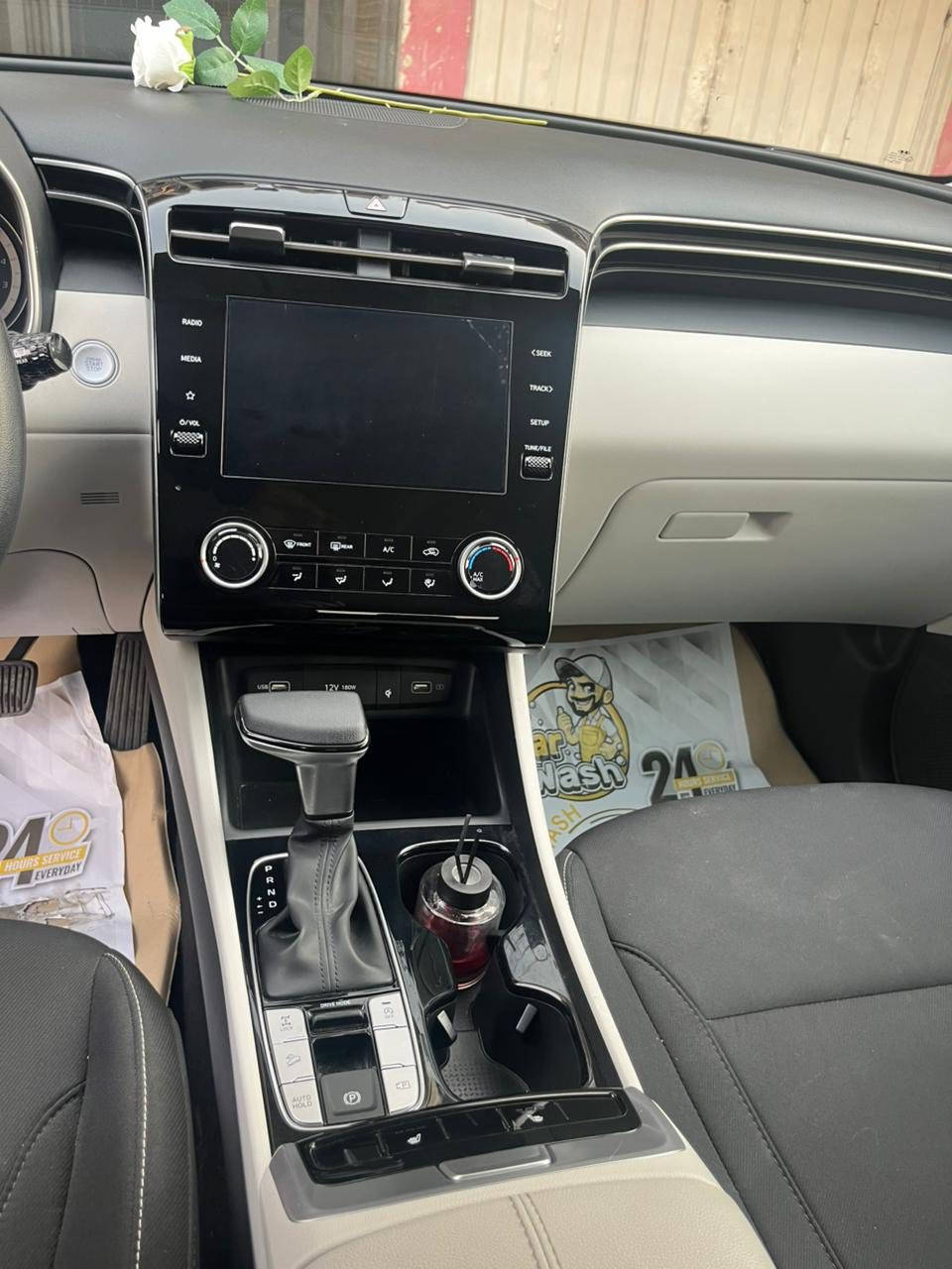 السلام عليكم
توسان 2023
بصمة 
كرسي كهرباء 
رادر امامي 
رادار جانبي 
قيادة ذكية 
جنطة كهرباء 
تحديد مسار 
تشغيل عن بعد
وارد امريكي
رقم بغداد تحويل ثاني يوم
سياره مال بيت نضيفه كلش احلى من صور
مكاني بغداد رقم ‭٠٧٨٤ ٣٥٧ ٨٦٧١‬ السعر 190 ورقه وبيها مجال بسيط
